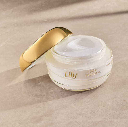 Creme Acetinado Hidratante Desodorante Corporal Lily 250g